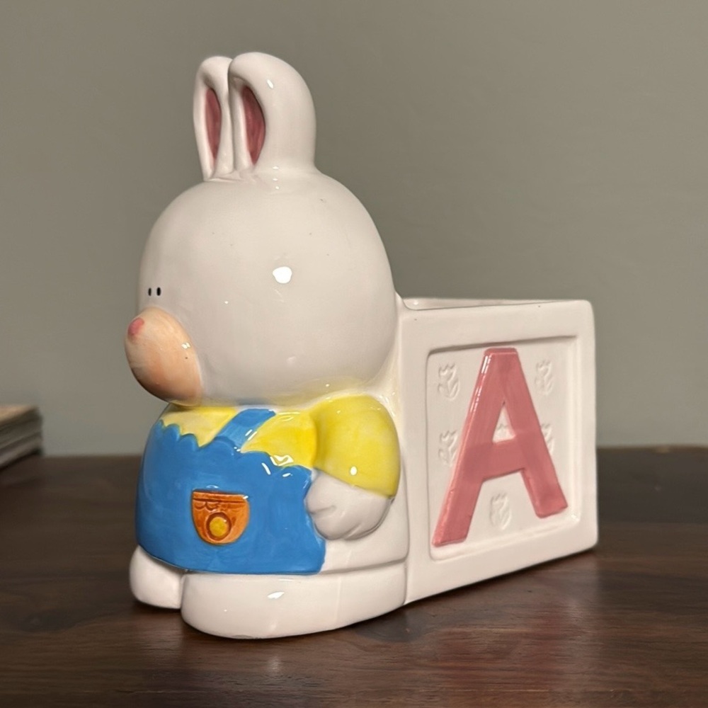 Vintage Napco Ceramic Bunny Vase w/Original Sticker and Debossed NAPCO Mark.